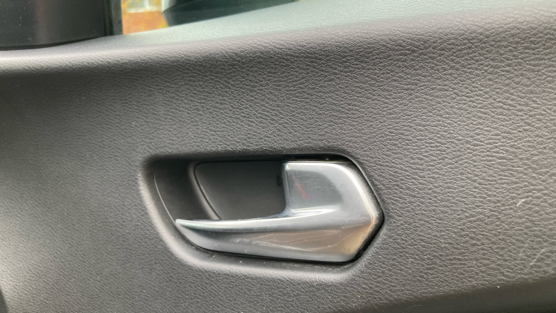 Nissan Juke 1.0 DiG-T 114 N-Connecta 5dr DCT Petrol Hatchback